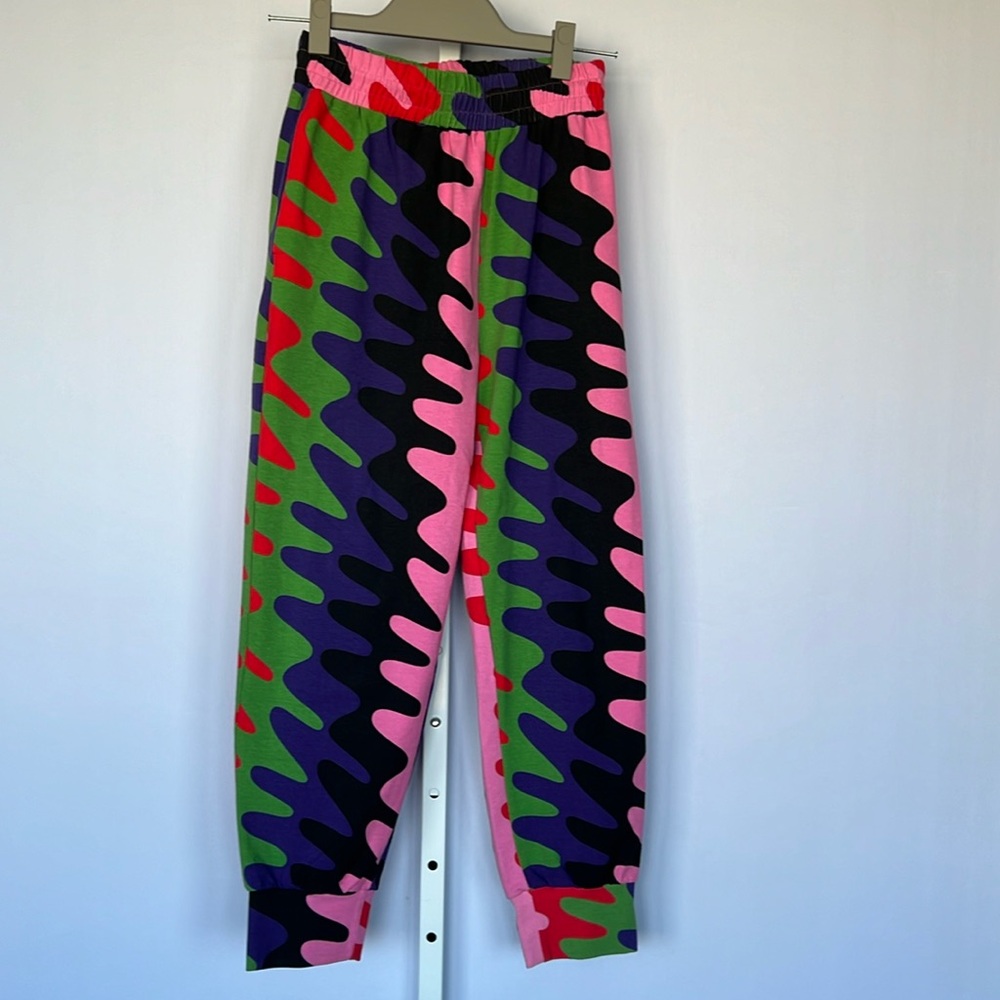 Nooworks jogger - rainbow squiggle- Size Small